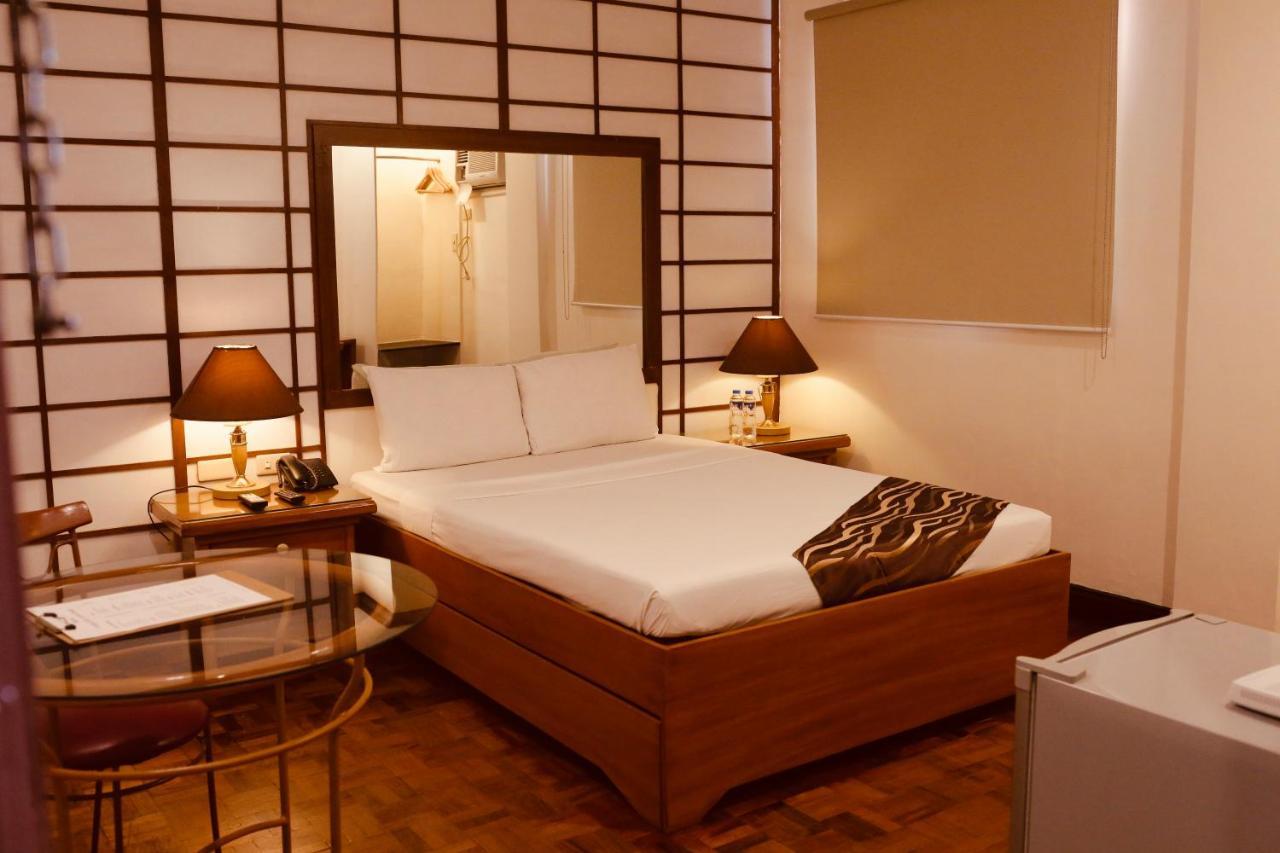Amalfi718 Hotel Lipa City Ngoại thất bức ảnh