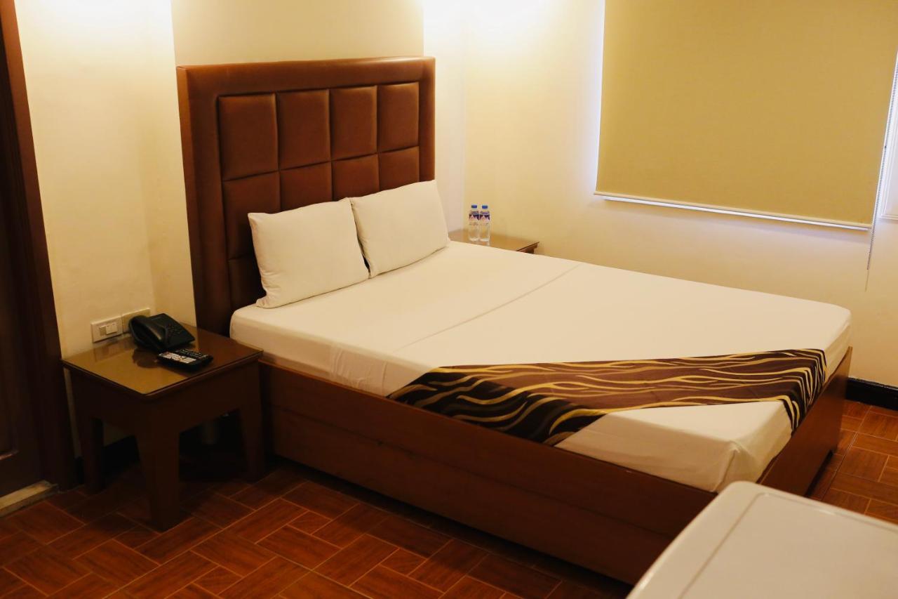 Amalfi718 Hotel Lipa City Ngoại thất bức ảnh