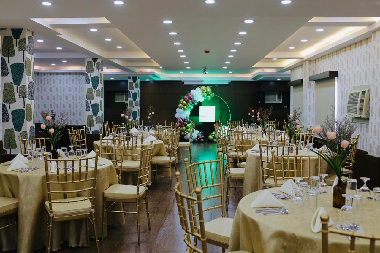 Amalfi718 Hotel Lipa City Ngoại thất bức ảnh