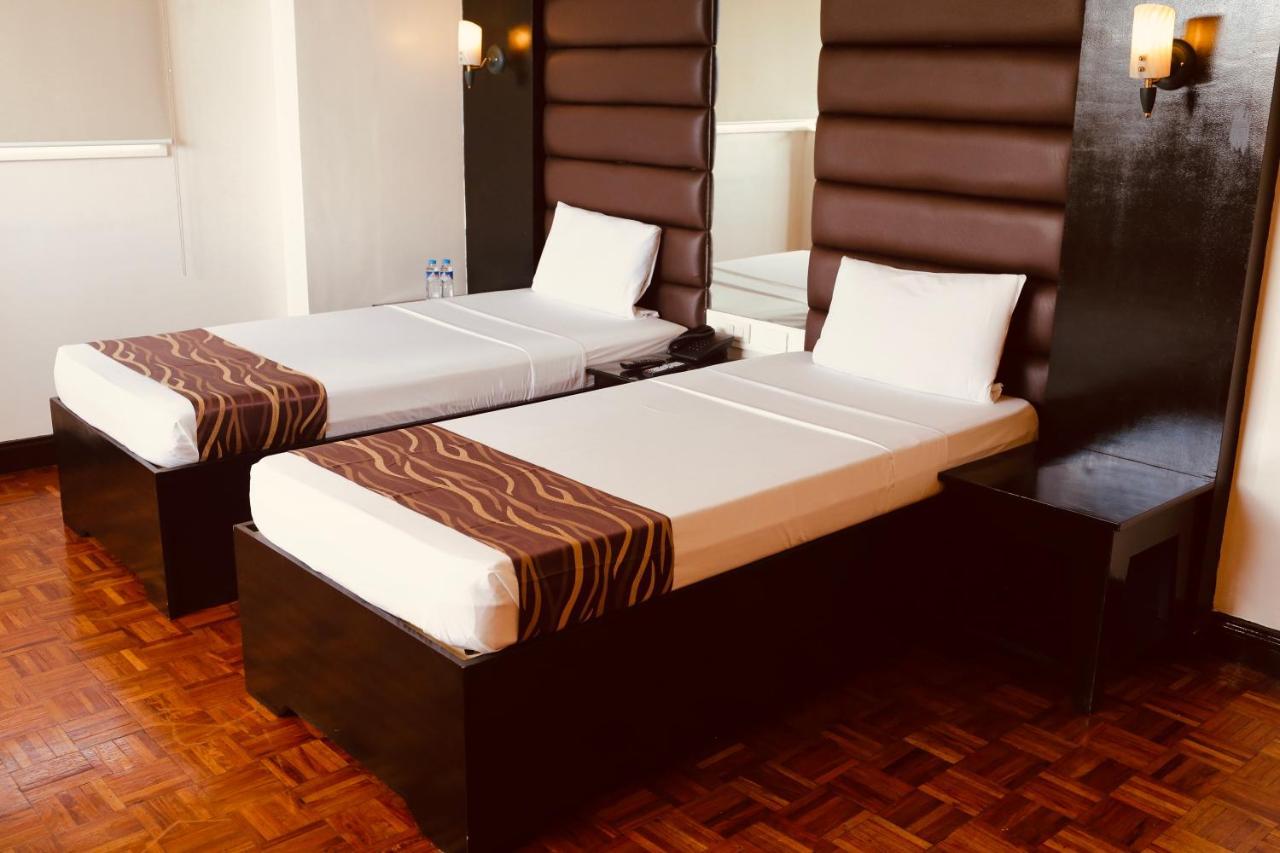 Amalfi718 Hotel Lipa City Ngoại thất bức ảnh