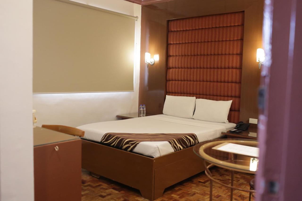 Amalfi718 Hotel Lipa City Ngoại thất bức ảnh