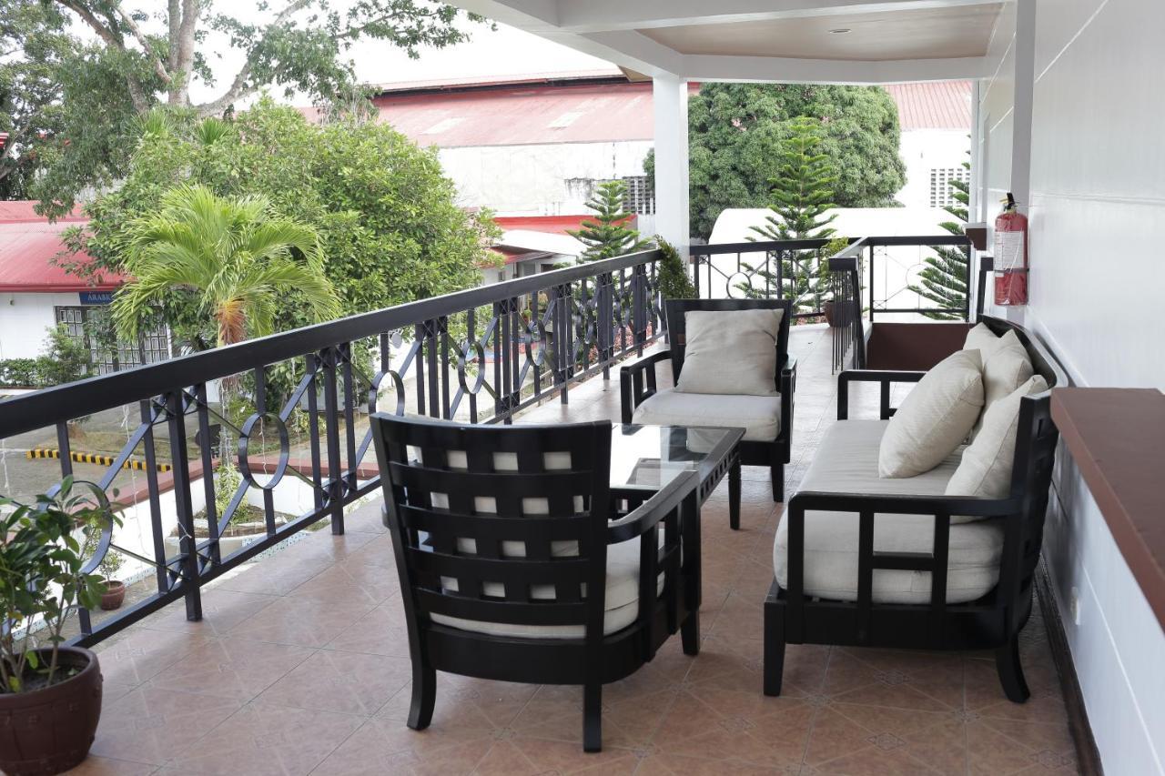 Amalfi718 Hotel Lipa City Ngoại thất bức ảnh