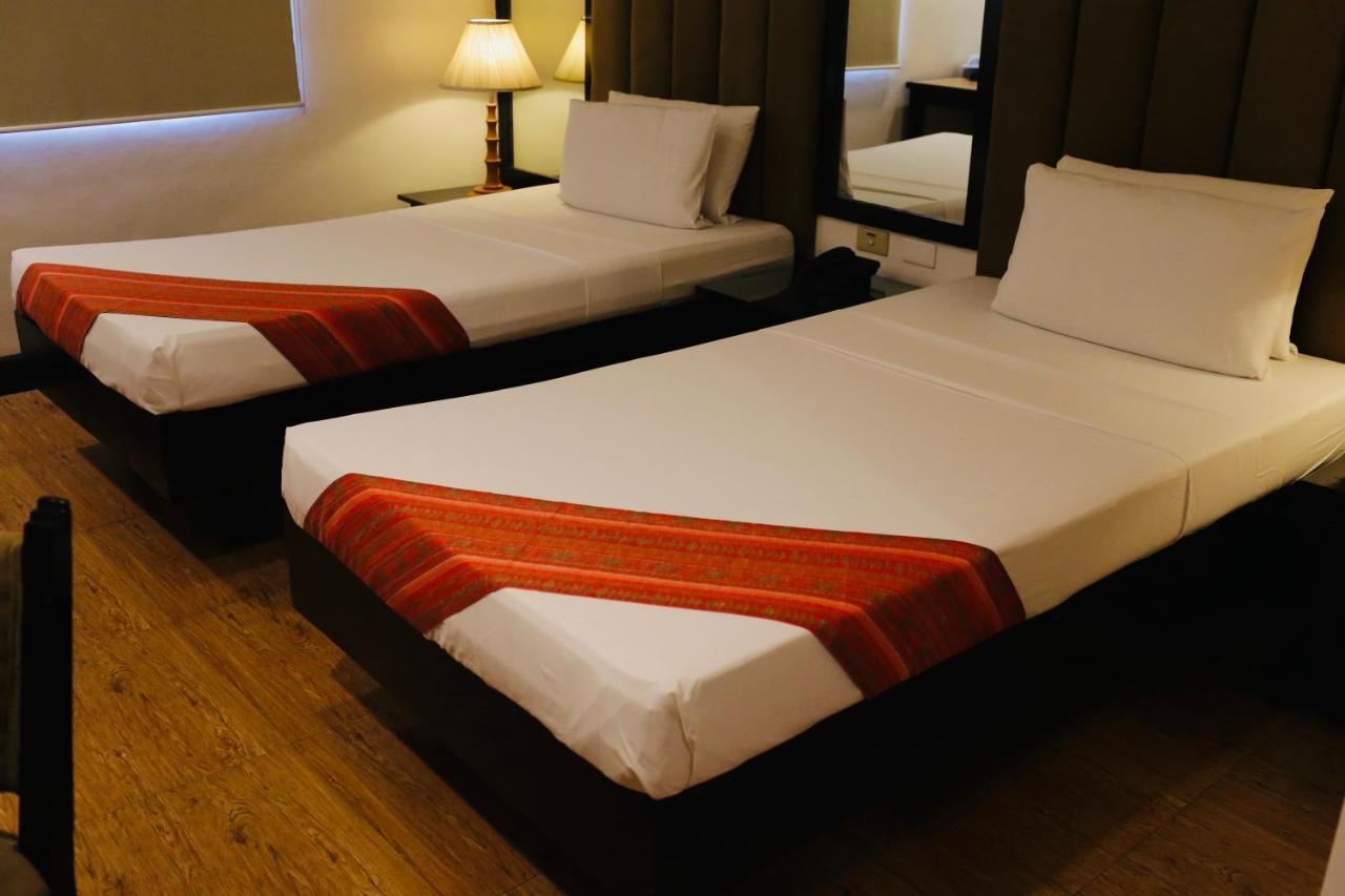 Amalfi718 Hotel Lipa City Ngoại thất bức ảnh