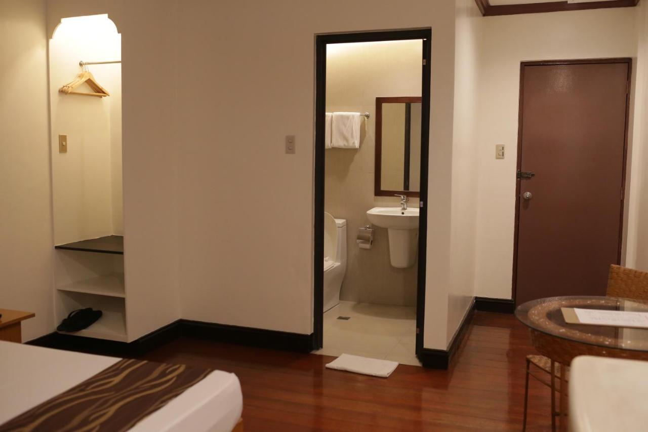 Amalfi718 Hotel Lipa City Ngoại thất bức ảnh